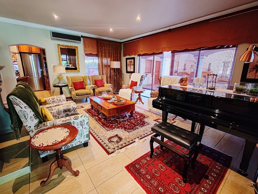 4 Bedroom Property for Sale in Van Der Hoff Park North West